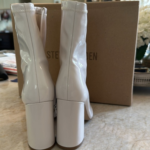 Steve Madden Lynden bone patent boots - Picture 3 of 5